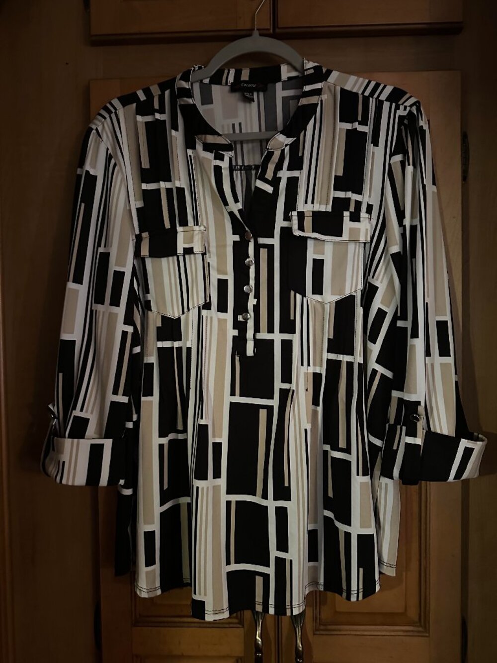 Cocomo Black/Beige Abstract Top L